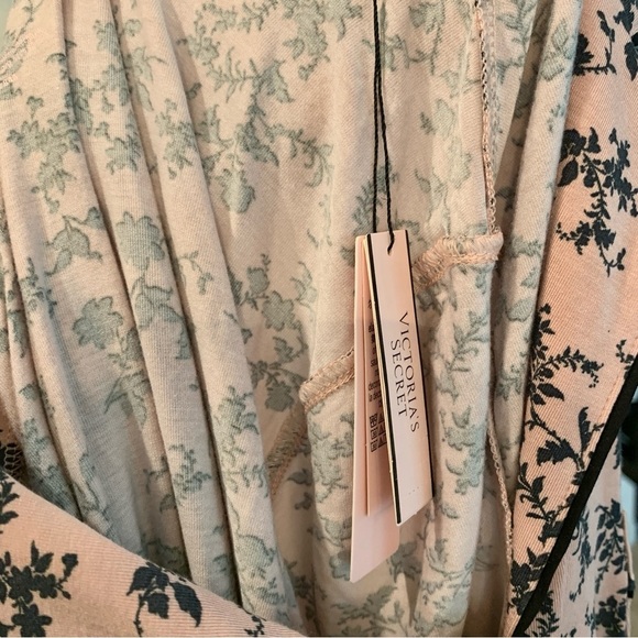 🌹 VS Victoria’s Secret Pink Black Modal Floral Print Pajama Short Set - Picture 8 of 12